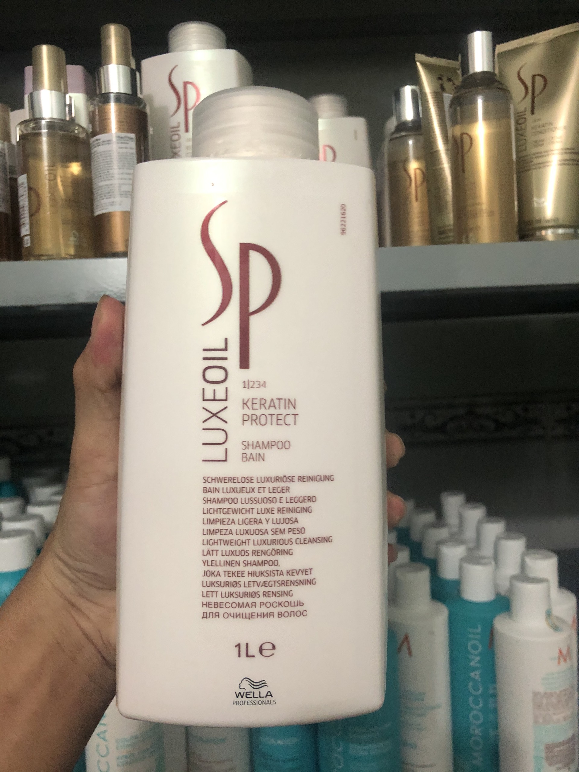 Dầu Gội Sp Luxe Oil Chuyên phục hồi tóc hư tổn và giữ màu tóc nhuộm